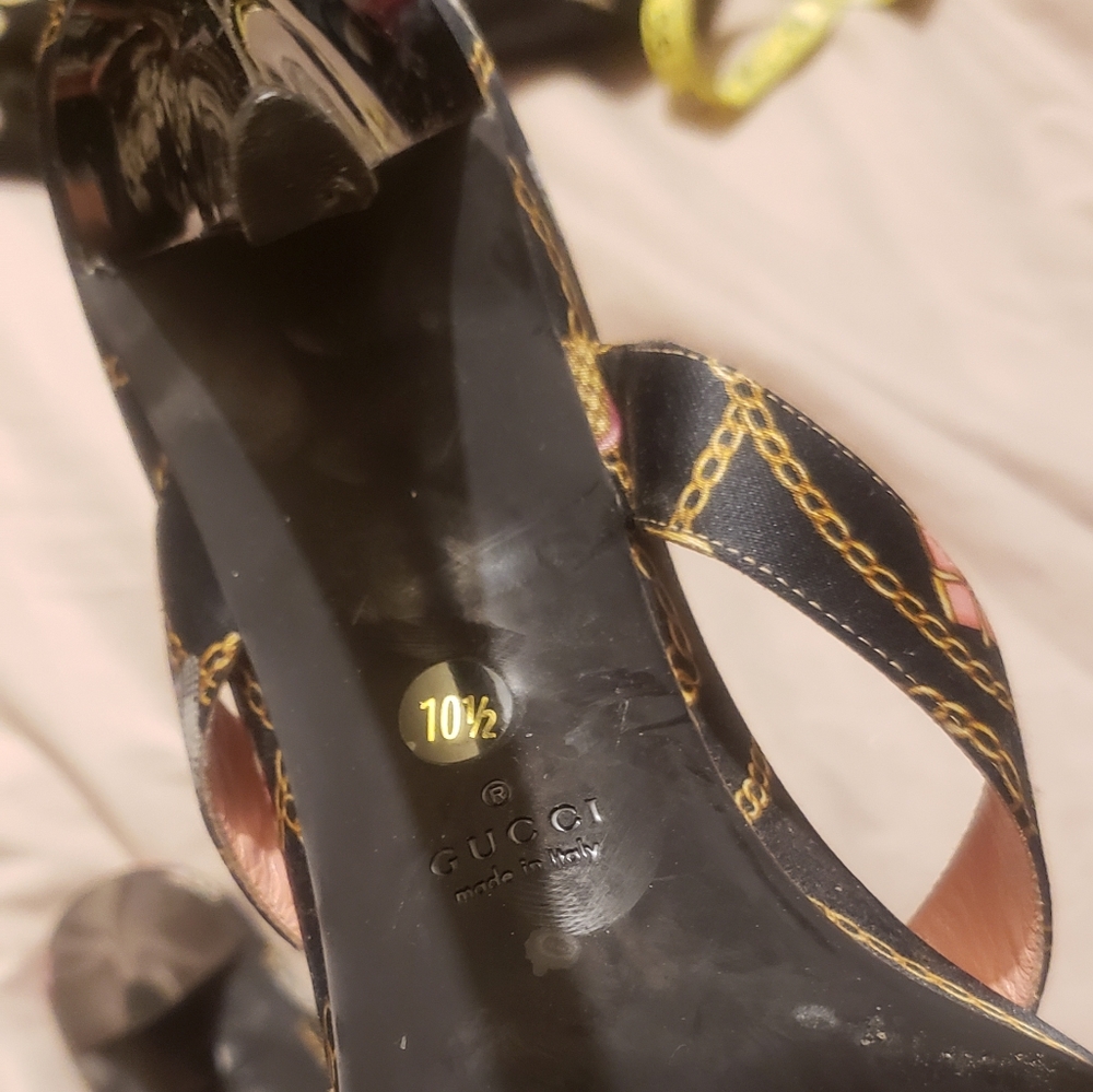 Shoes - Picture 3 of 6